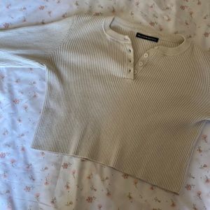 ☆ White Long Sleeve Brandy Melville Shirt